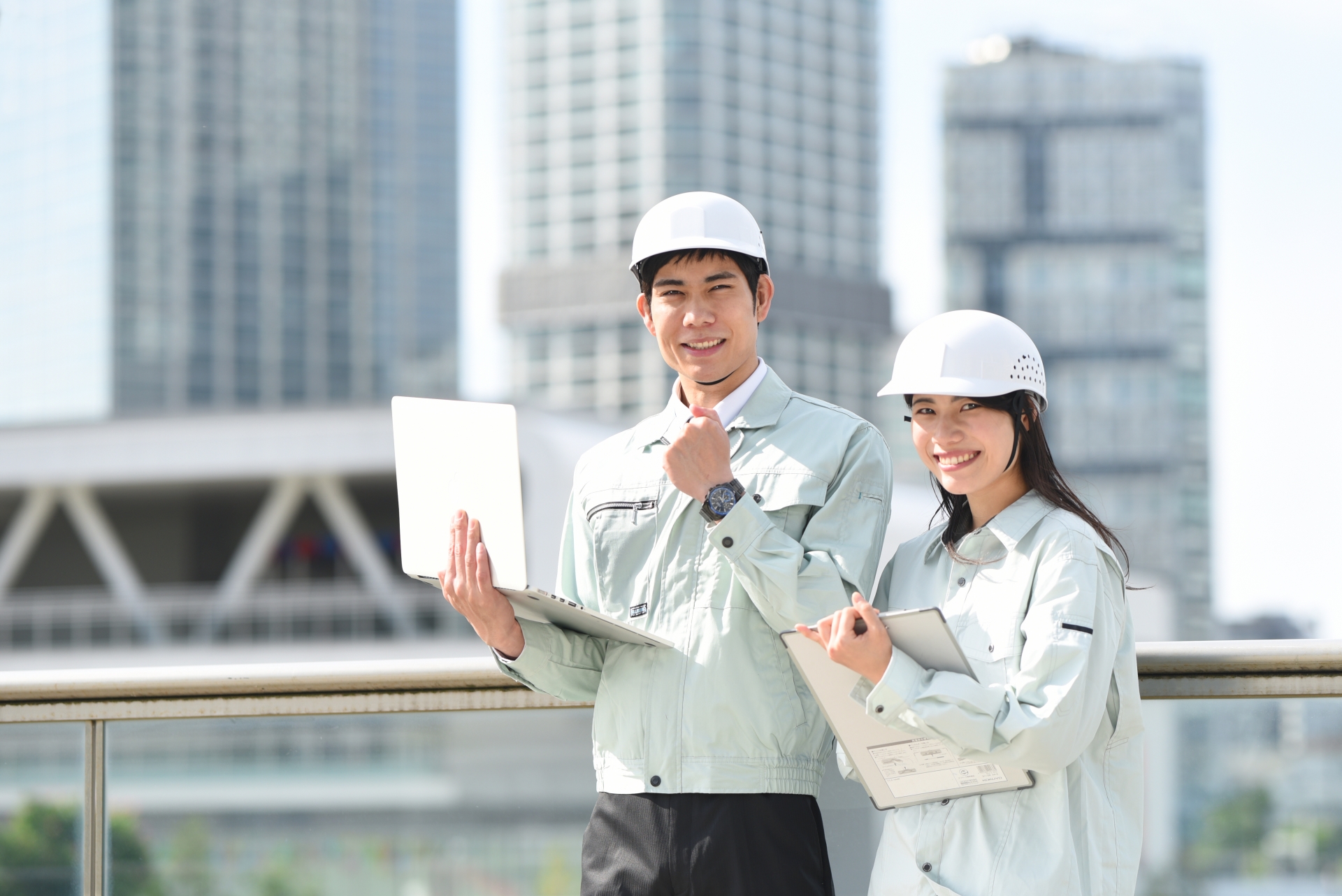 建設社員